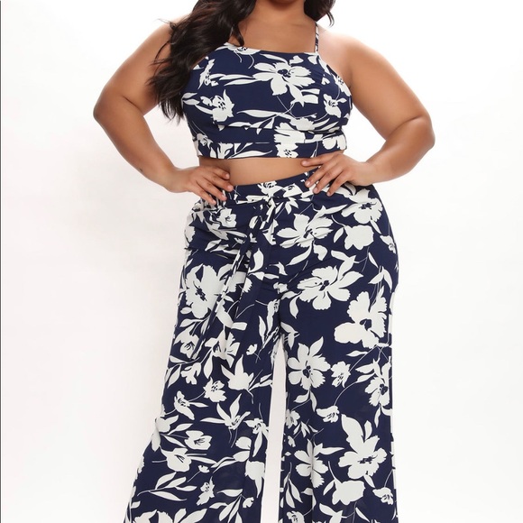 Blue floral palazzo pants with halter set - Picture 1 of 4